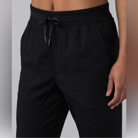 Lululemon In-Depth Jogger (28") - Black - Picture 3 of 6